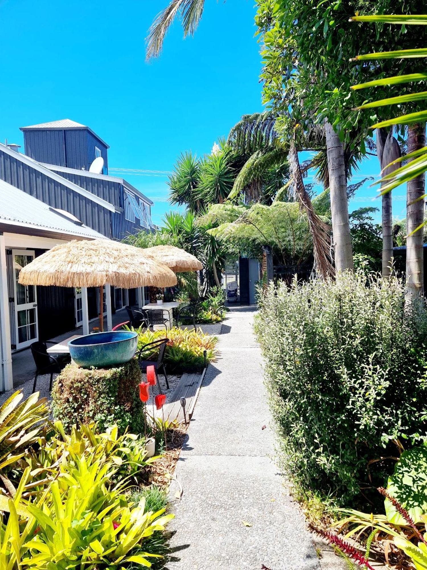 Southpacific Motel Whangamata Exterior foto